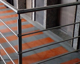 Corrimão que atende as normas do corpo de bombeiro