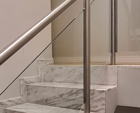 Corrimão de vidro em Alphaville